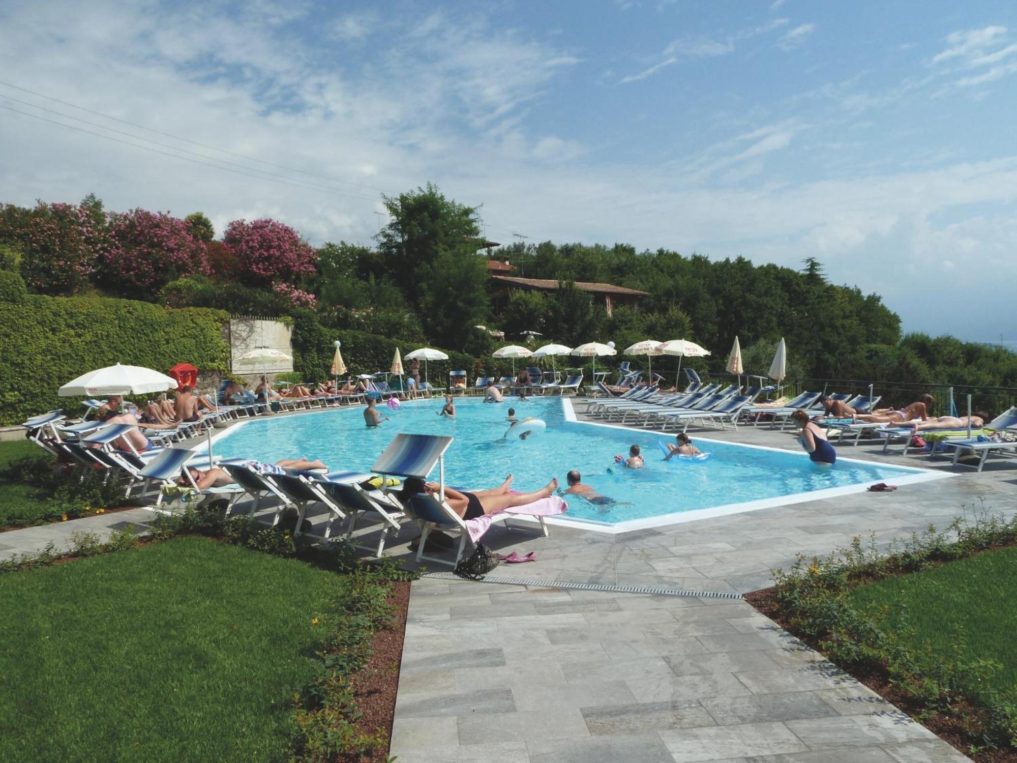 Hotel Belvedere Manerba del Garda Buitenkant foto